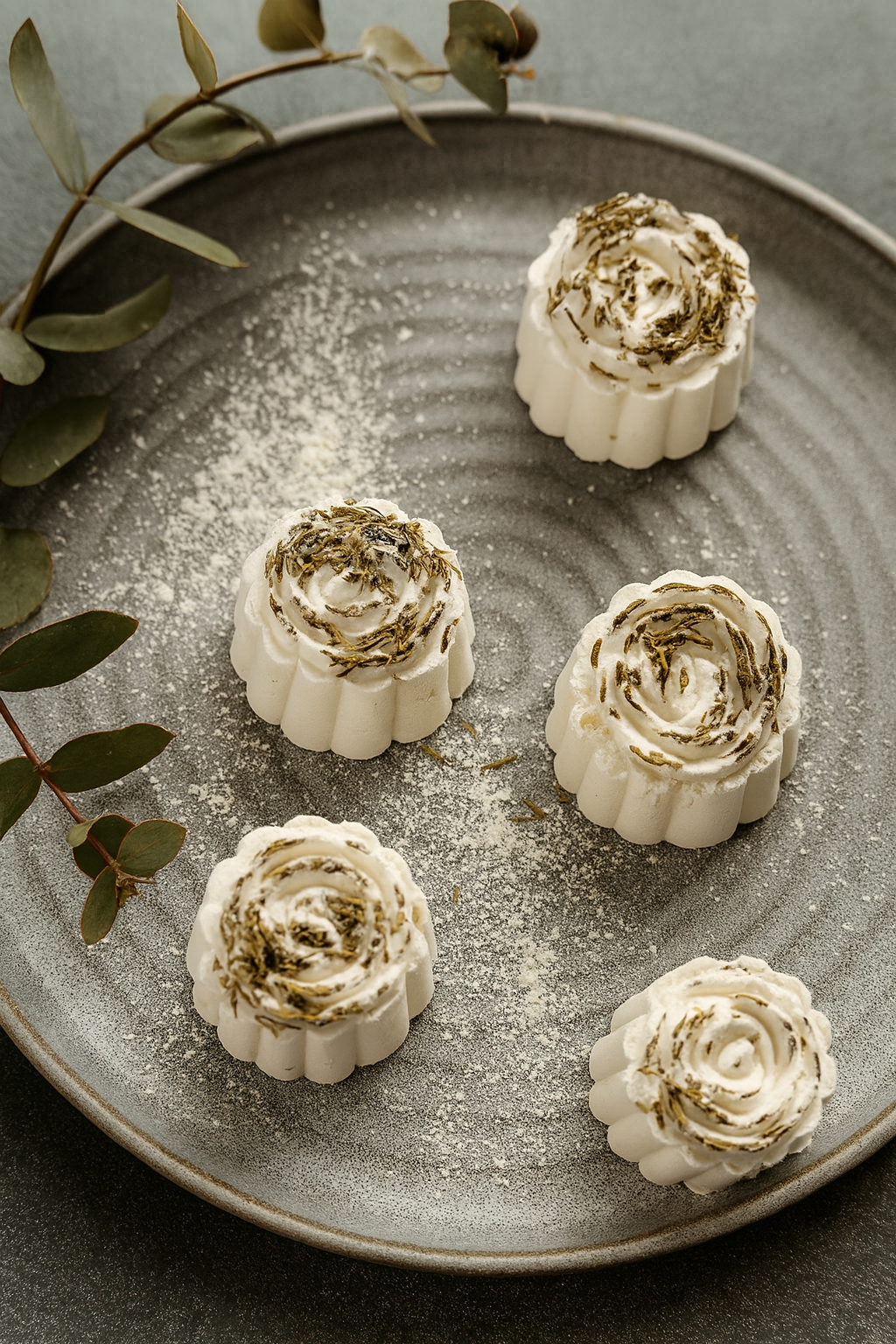 Eucalyptus & Rosemary Leaves Shower Steamers